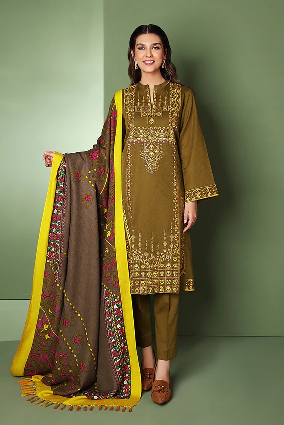 42205008-Embroidered 3PC